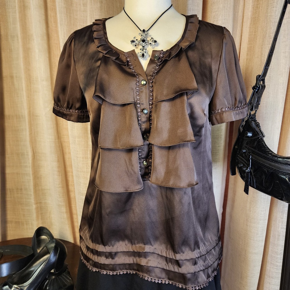 Apt 9 Chocolate Brown Satin Tiered Ruffle Blouse Y2K Romantic Short Sleeve